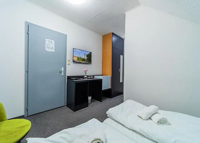 Bed & Breakfast Tranzit Vendeghaz B 3*